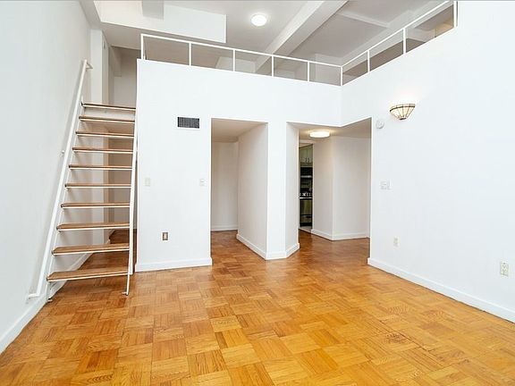 2nd image of 460 W 20th St #1AB