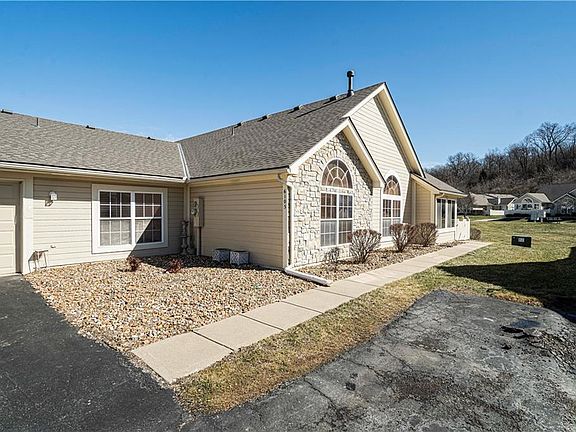 3rd image of 6105 NE Kensington Dr