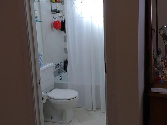 Full bathroom on the lower level.