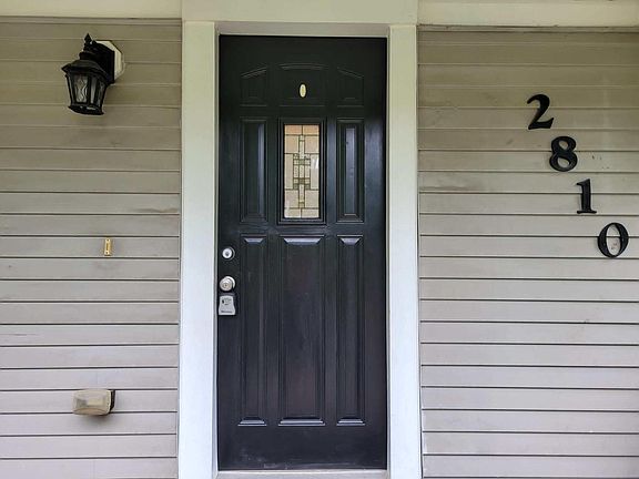 2nd image of 2810 S Lenox STREET