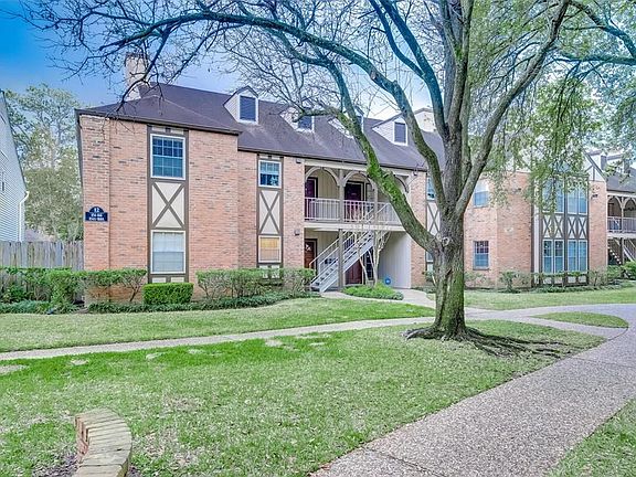 2nd image of 854 Wax Myrtle Ln Unit A