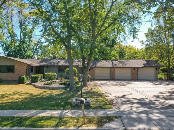 1201 15th St W, Hastings, MN 55033