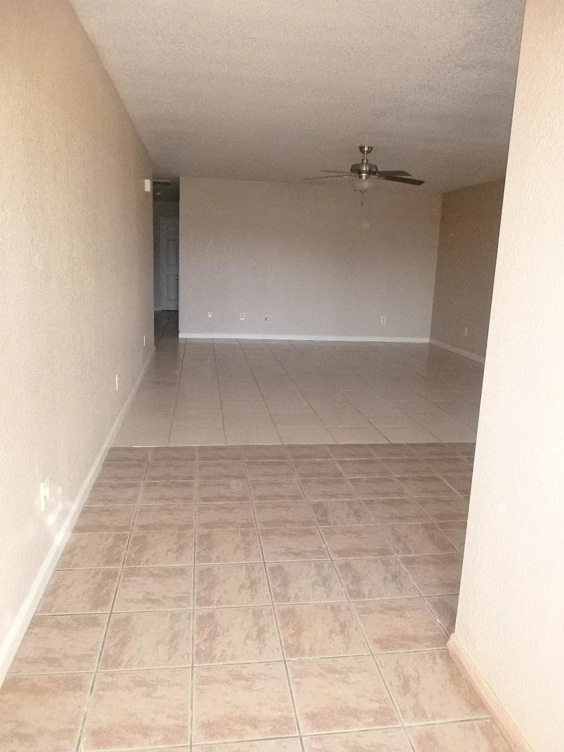2334 Saguaro Ct photo 1
