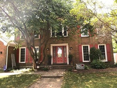 306 Longfellow Dr, Wheaton, IL, 60189