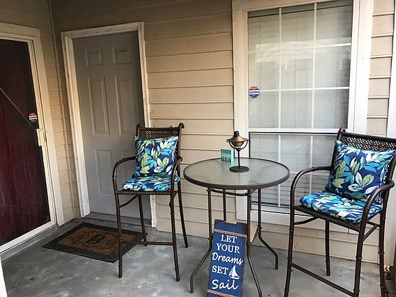 4th image of 1085 Rock Creek Ln #1085