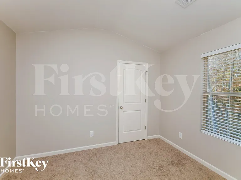 179 Spring Forrest Ln — Photo 11