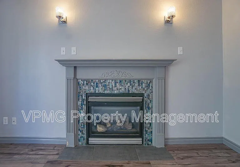16404 NE 67th St — Photo 8