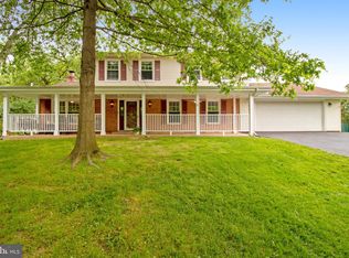 4710 Olde Forge Ct, Fairfax, VA 22032