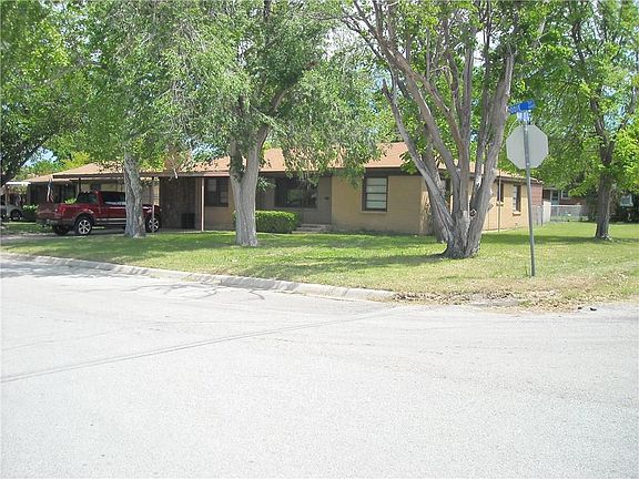 2nd image of 613 Odie Dr