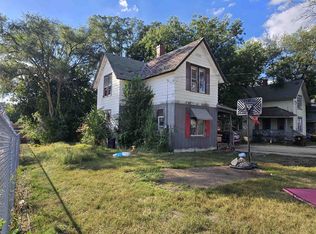 822 N Winnebago St, Rockford, IL 61103