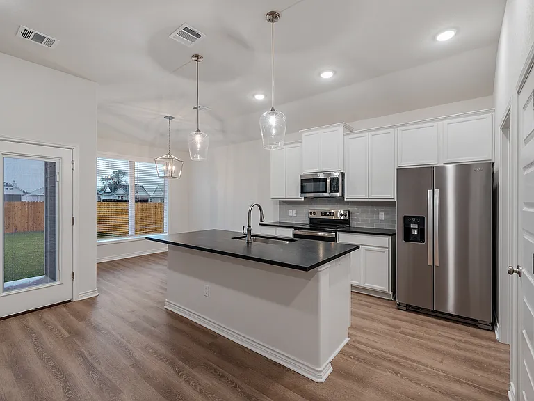 3161 Tarleton Ct — Photo 8