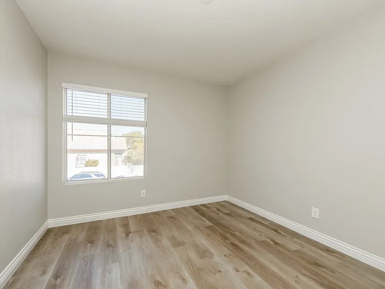 1915 Casa Verde Dr — Photo 13