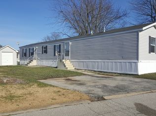 12458 Pineneedle Dr, Indianapolis, IN 46236