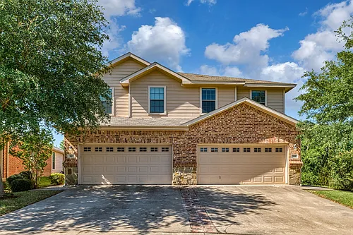 339 Orbit Dr Photo 1