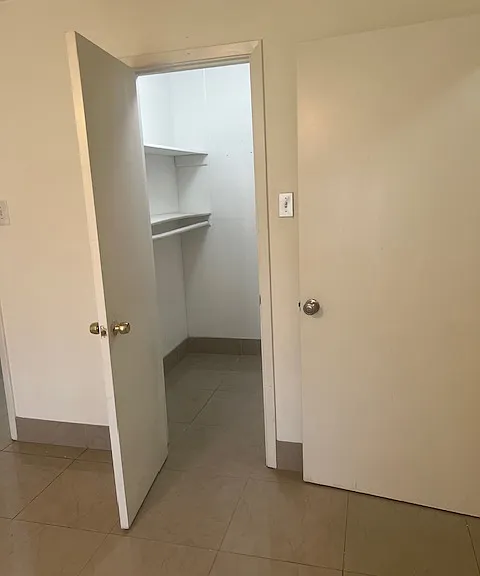 8372 Leamont Dr — Photo 14