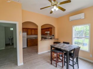 5817 Gaston St #B, Houston, TX 77016