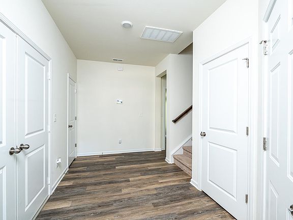 3rd image of 2330 Creekmere Ln