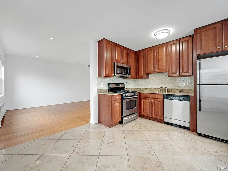 184 Purchase St #12 — Photo 13