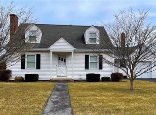 122 Natick Ave, Cranston, RI 02921