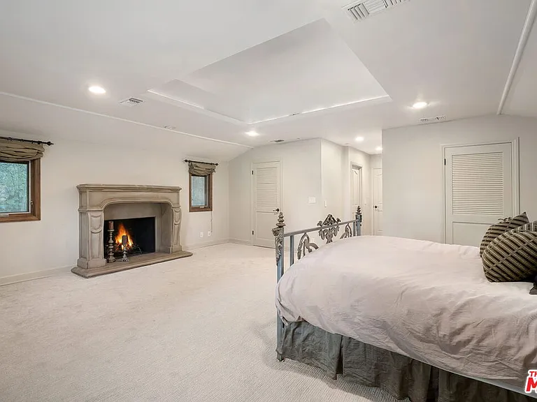 105 N Glenroy Ave — Photo 19