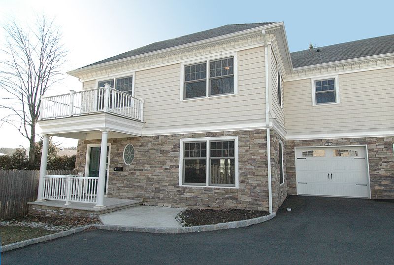 1st image of 52 Morris Ave Unit B