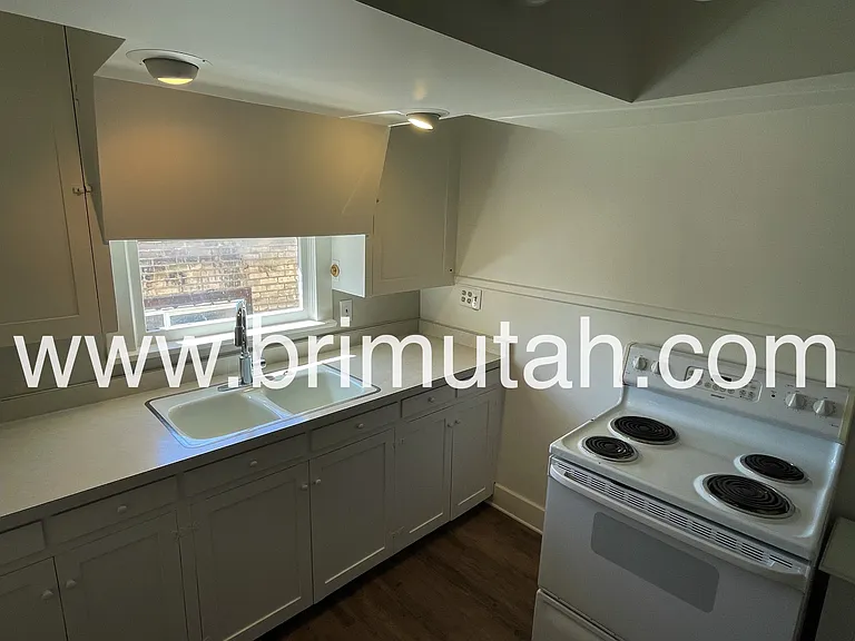 684 W Center St #1 — Photo 4