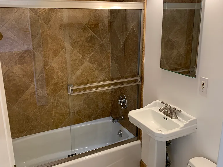 4635 Lindblade Dr #B — Photo 15