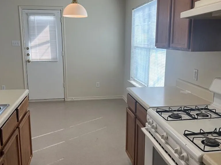 1105 Christopher Ave — Photo 18