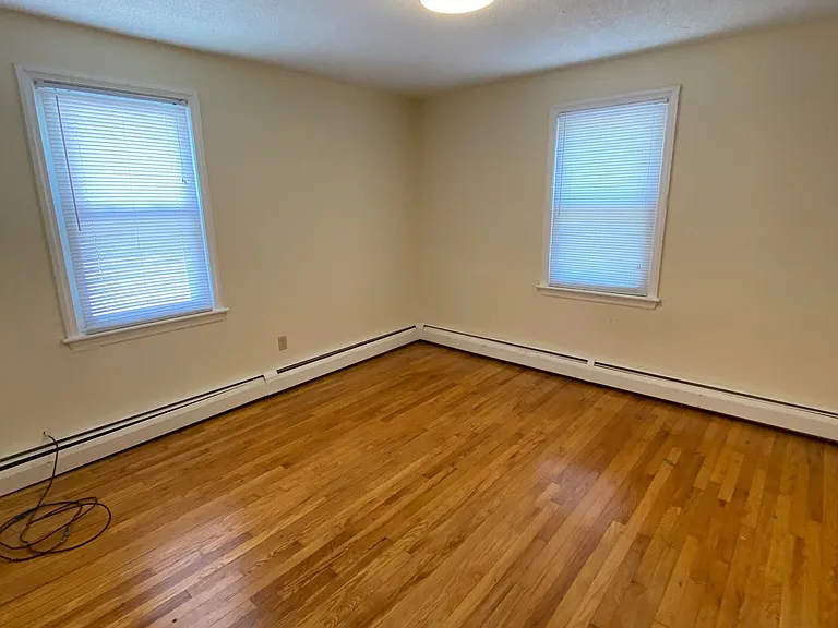 117 Sheldon Ter #2L — Photo 11
