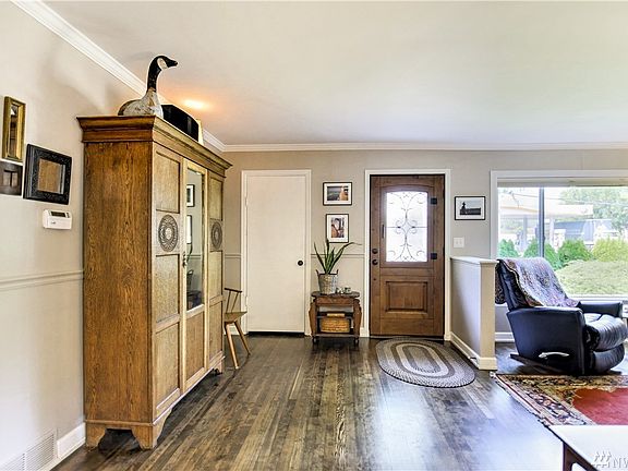 5th image of 8232 Falls Ave SE