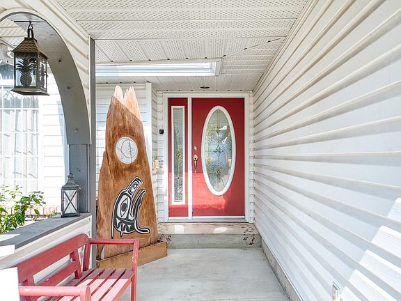 3rd image of 5818 Trail Ave