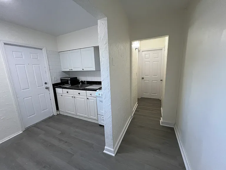 626 S Federal Hwy #8 — Photo 11