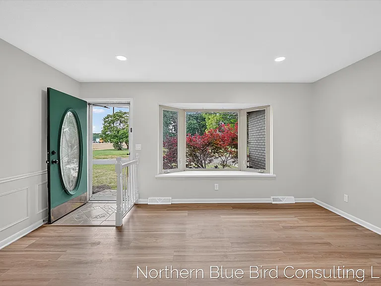 5610 Balfour Rd — Photo 3