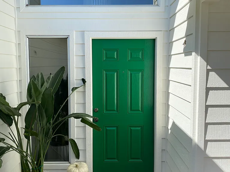 1721 Lakeshore Dr — Photo 5