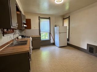 750 8th St #1/2, Beloit, WI 53511