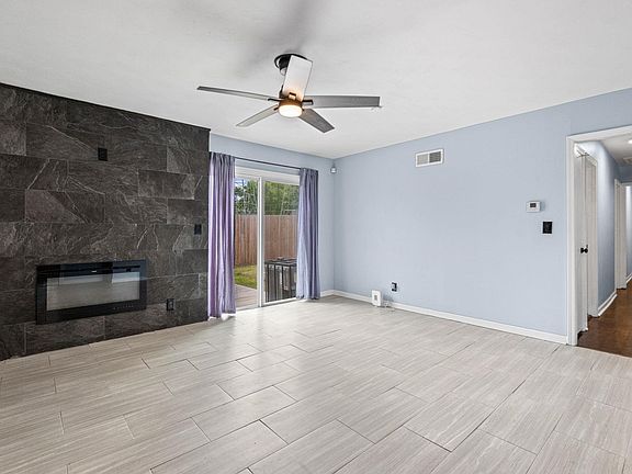 4th image of 1834 Westmore St