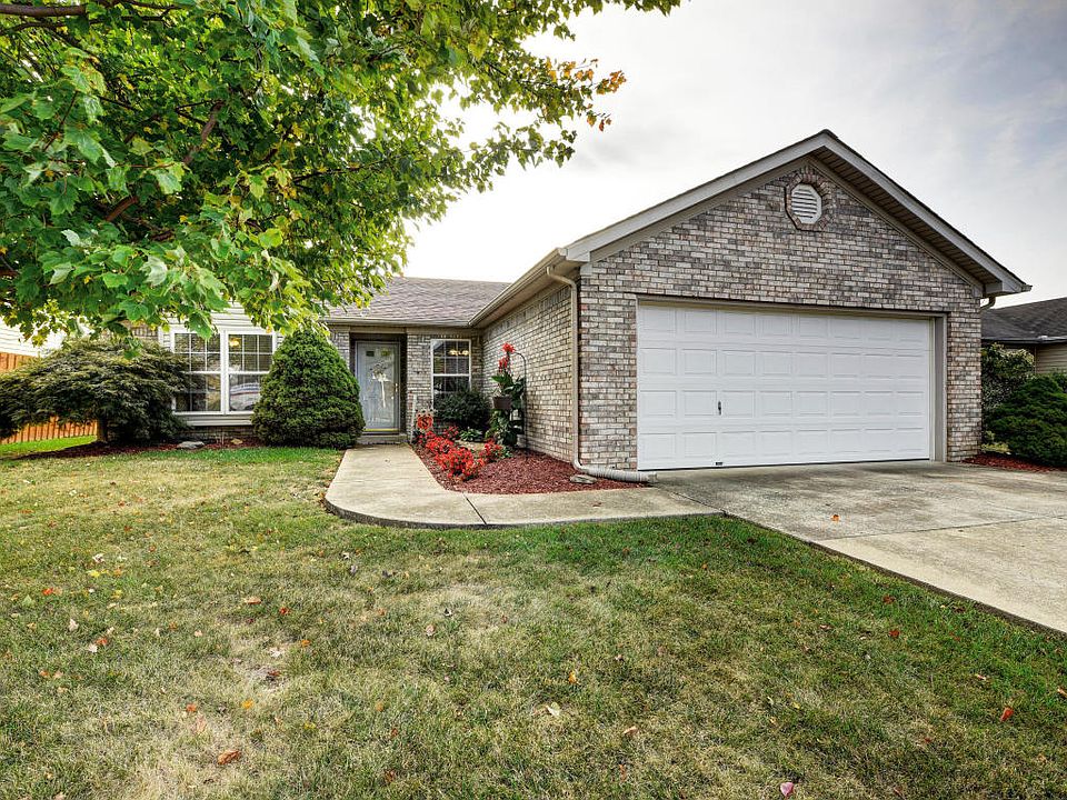 1st image of 9619 Combs Ln