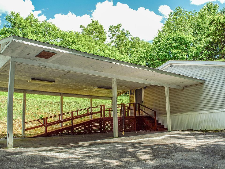 1644/1646 Meadow Creek Rd, Rockholds, KY 40759 | Zillow