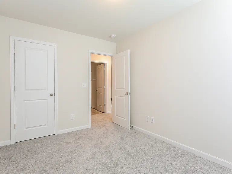 144 Valley Creek Dr — Photo 11