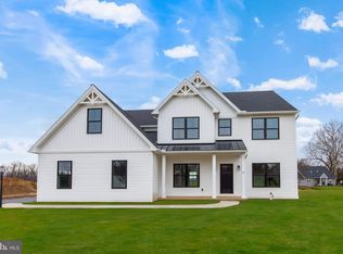 2328 Rockvale Rd, Lancaster, PA 17602