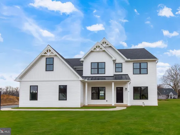 2328 Rockvale Rd, Lancaster, PA 17602