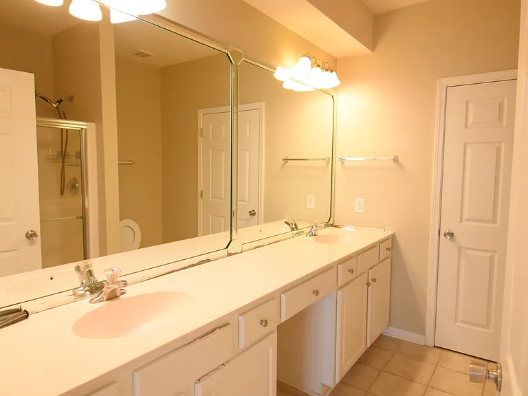 14945 Santa Lucia Dr — Photo 21