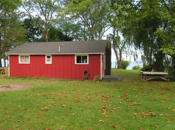 12331 Lake Forest Ln Floor 42, Lyndonville, NY 14098
