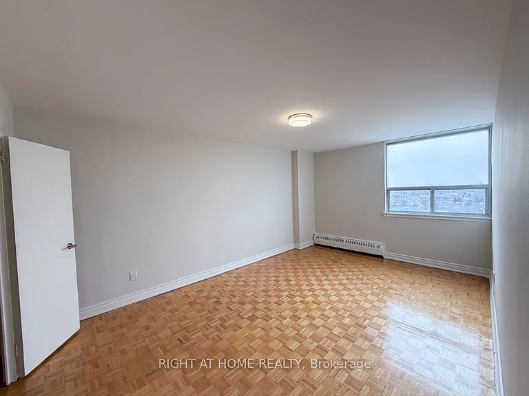 1440 Lawrence Ave W #116 — Photo 13
