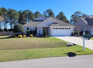 116 Mulberry Cir, Hampstead, NC 28443