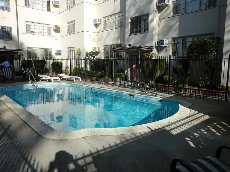 2515 S St #5 — Photo 12