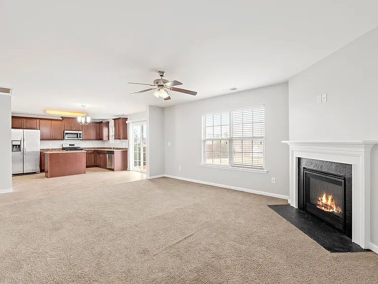 200 Willow Grove Way — Photo 2