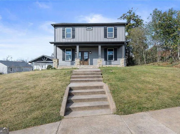 31 Pinson St, Newnan, GA 30263