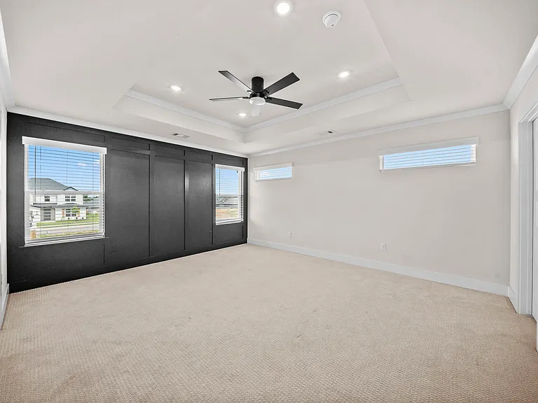 951 Moksha St — Photo 22