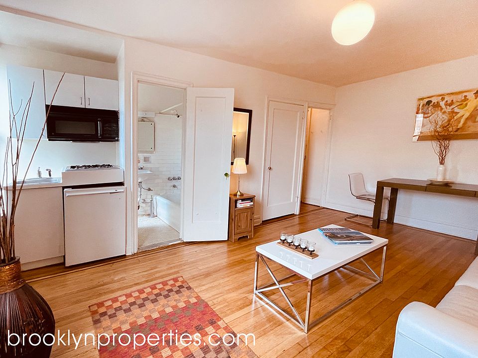 1st image of 300 8th Ave APT 4C